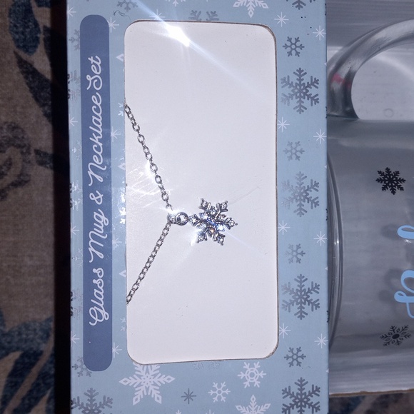 Christmas Coffee Mug And Necklace Gift Set - Picture 4 of 5